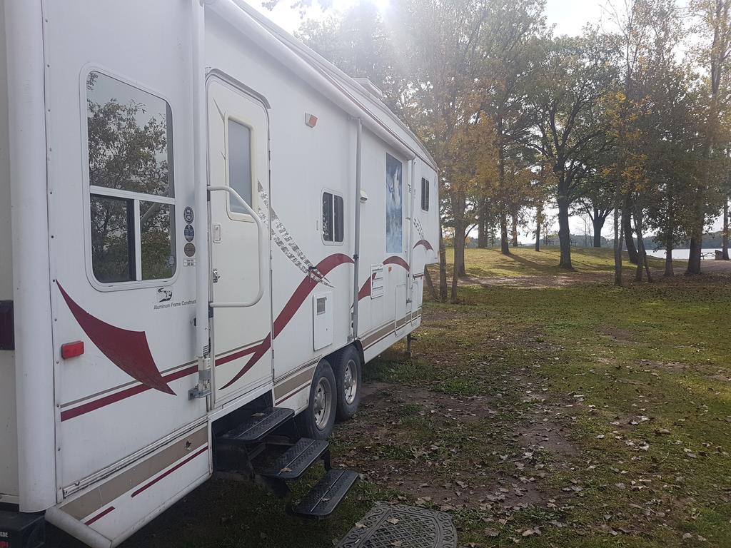 Stoco Lake Lodge Tweed Экстерьер фото