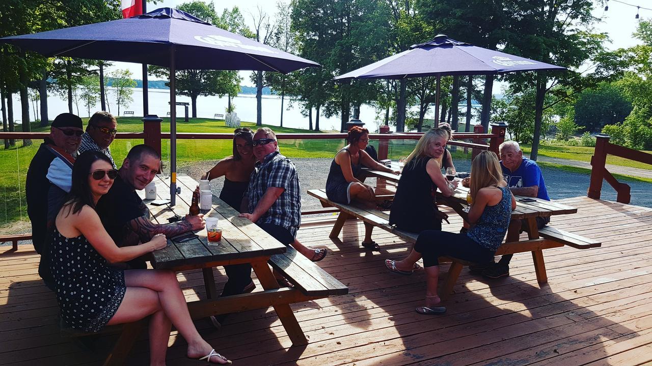 Stoco Lake Lodge Tweed Экстерьер фото